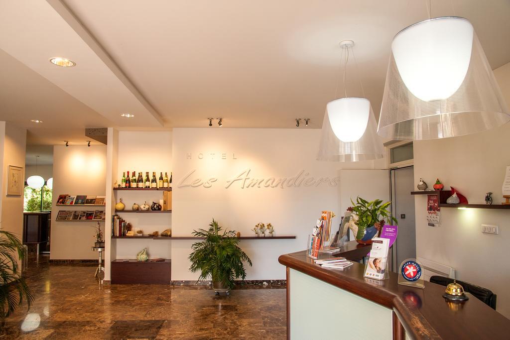 Hotel Les Amandiers Tournon-sur-Rhone Exterior photo